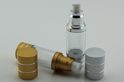 現(xiàn)貨供應(yīng)優(yōu)質(zhì)真空瓶 化妝品包裝首選